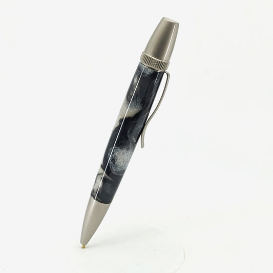 [Shirohebi-Yakuri] 薬理凶室 しろへび先生 襤褸限定ver.ボールペン 黒×白 シルバー(No.1)